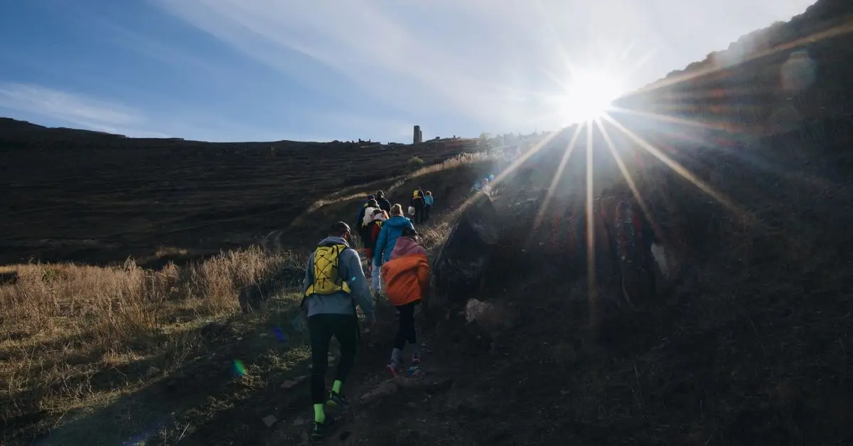 Guide complet pour réussir votre première expédition en montagne