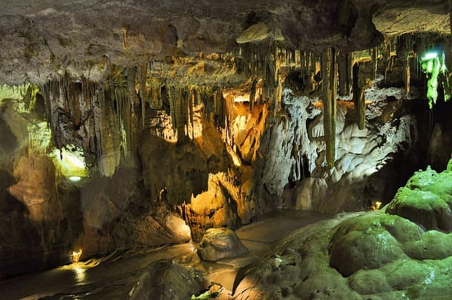 10 astuces pour réussir votre première exploration souterraine