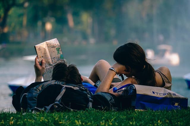 Comment choisir entre exploration urbaine et nature ?